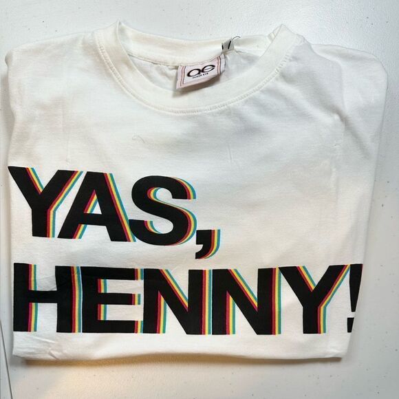 NWT Queer Eye Unisex White Short Sleeve Graphic Tee Shirt “Yes Henny” - Size M - Picture 2 of 6